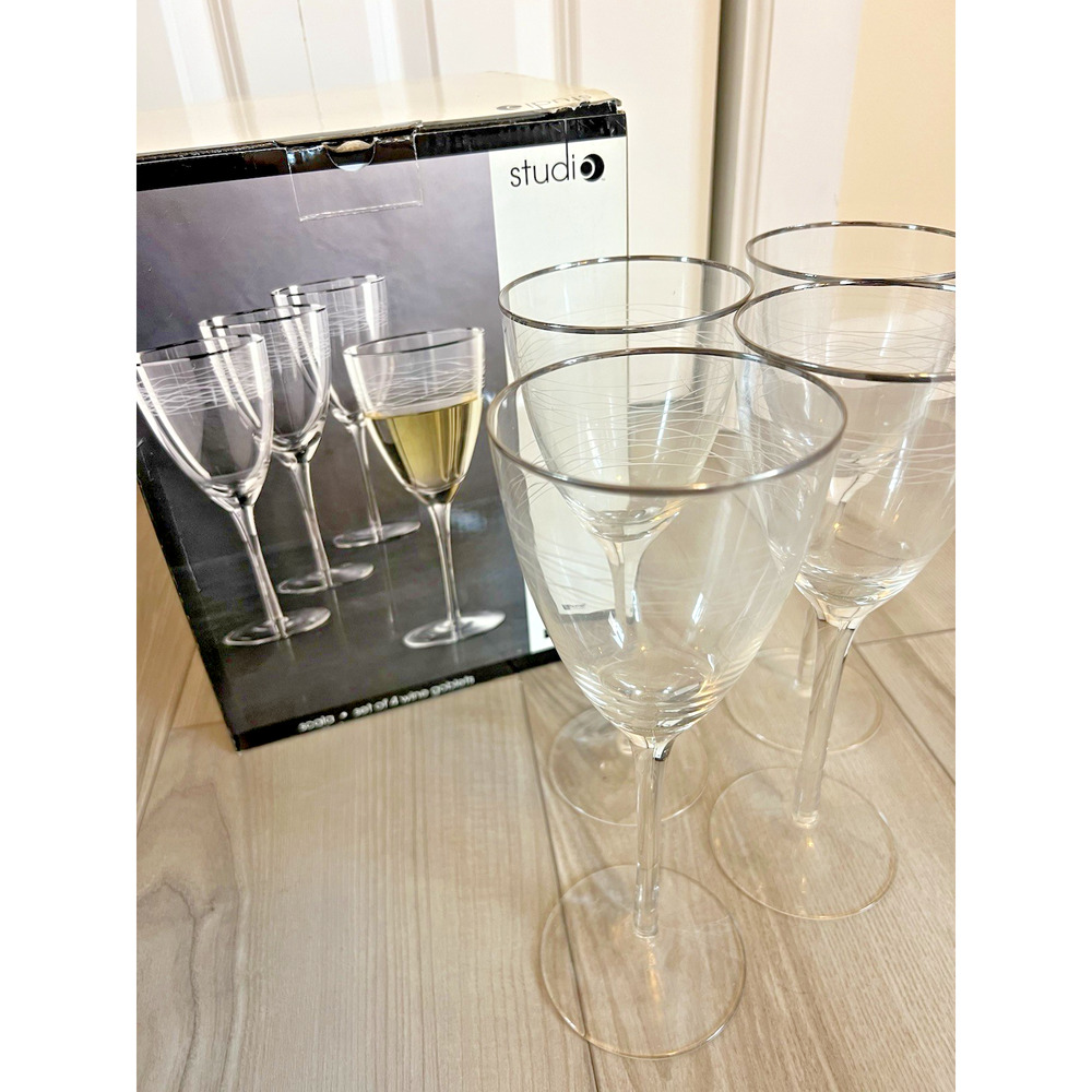 New in Box Studio Scala Long-Stem Wine Glasses Set of 4 Etched Platinum Rim 10"